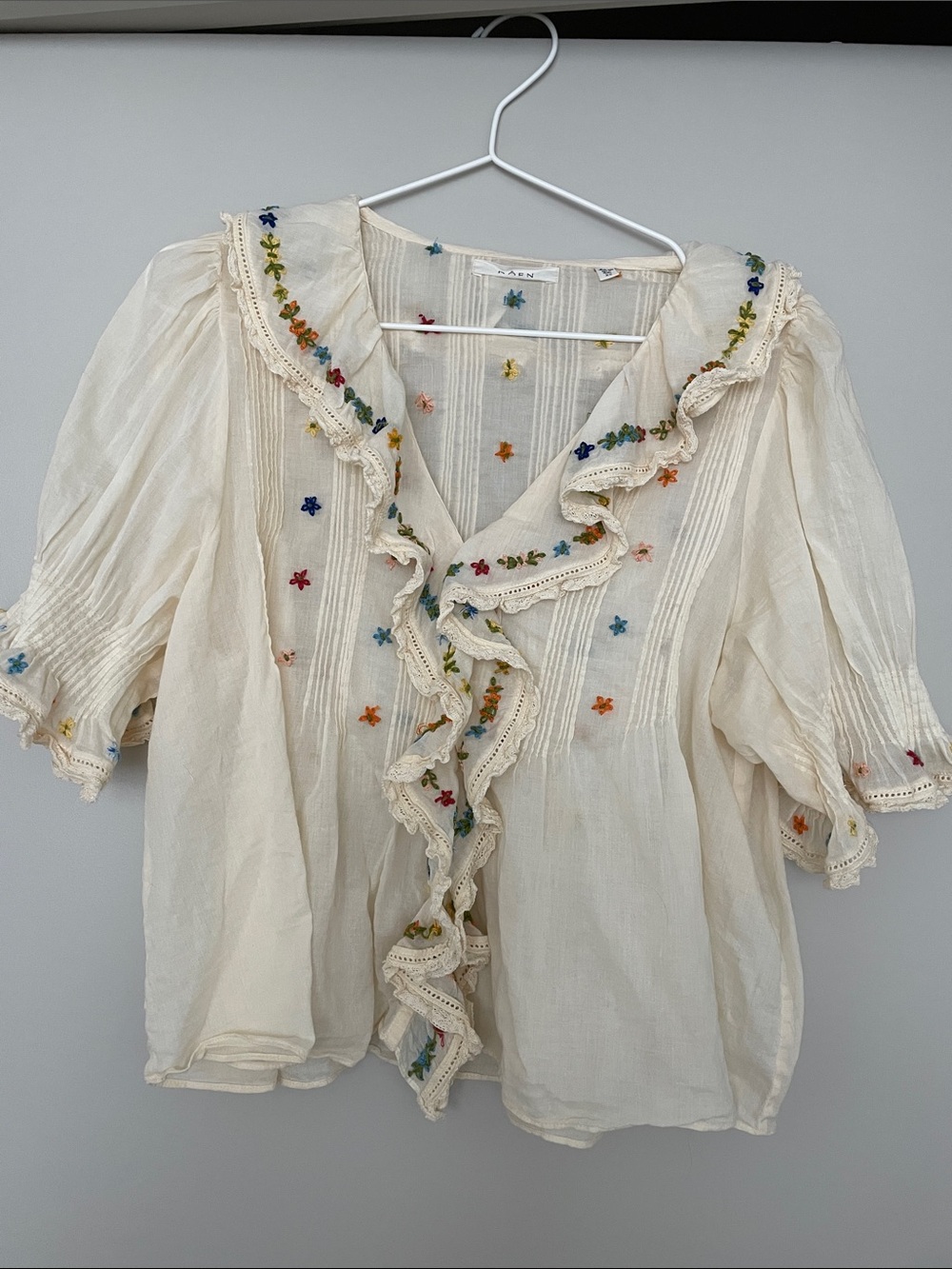 Hettie Ruffled Embroidered Top XS Candlelight